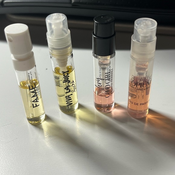 22 Perfume Samples - Picture 3 of 7